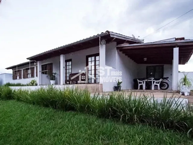 Casa com 723m² 3 quartos e 2 banheiros, à venda, no bairro Jardim Bela Vista em Andradas