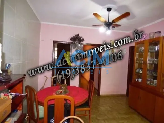Casa com 300m², à venda, no bairro Centro em Jaguariúna