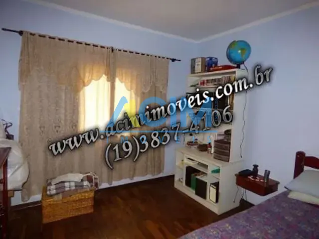 Casa com 300m², à venda, no bairro Centro em Jaguariúna