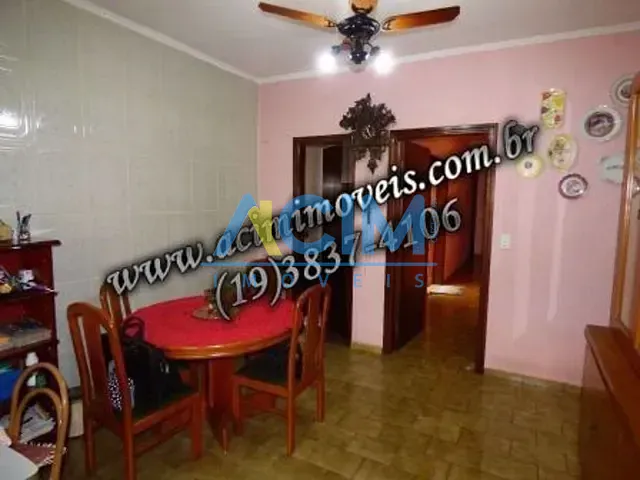 Casa com 300m², à venda, no bairro Centro em Jaguariúna