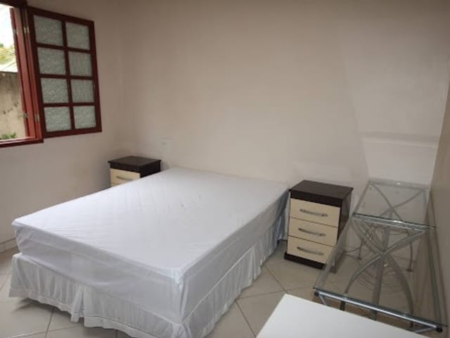 Casa 3 quartos e 3 banheiros, à venda, no bairro Parque Santo Antônio em Campos dos Goytacazes