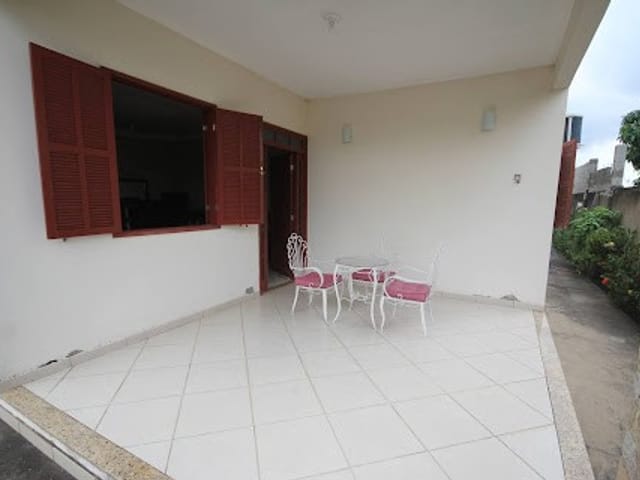 Casa 3 quartos e 3 banheiros, à venda, no bairro Parque Santo Antônio em Campos dos Goytacazes