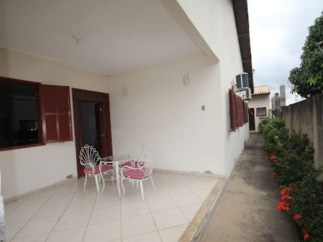Casa 3 quartos e 3 banheiros, à venda, no bairro Parque Santo Antônio em Campos dos Goytacazes