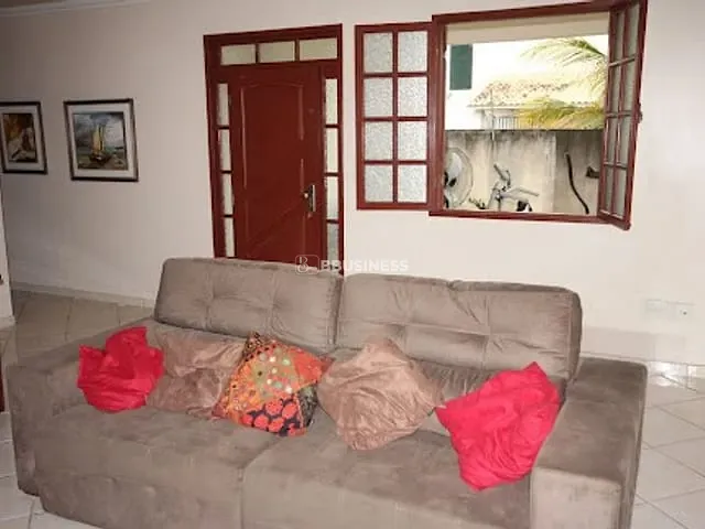 Casa 3 quartos e 3 banheiros, à venda, no bairro Parque Santo Antônio em Campos dos Goytacazes