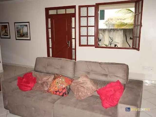 Casa 3 quartos e 3 banheiros, à venda, no bairro Parque Santo Antônio em Campos dos Goytacazes