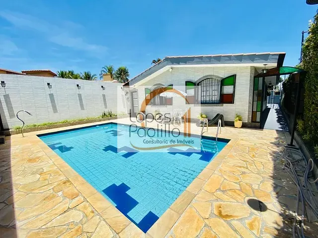 Casa com 320m² 3 quartos e 2 banheiros, à venda, no bairro Vila Helena em Atibaia