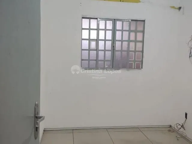 Casa com 96m² 3 quartos e 1 banheiro, à venda, no bairro Vila São Francisco em Teresina