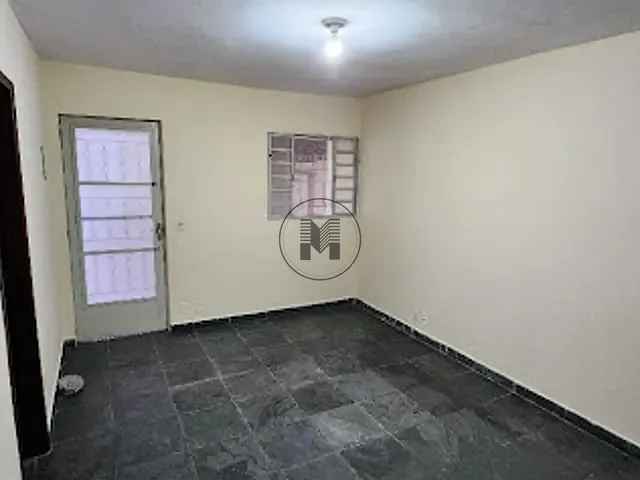 Casa 3 quartos e 1 banheiro, à venda, no bairro Parque São Francisco em Guaratinguetá