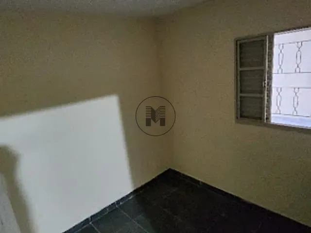 Casa 3 quartos e 1 banheiro, à venda, no bairro Parque São Francisco em Guaratinguetá