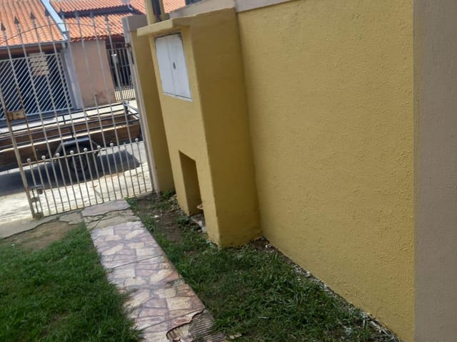 Casa com 300m², à venda, no bairro Parque São Domingos em Pindamonhangaba