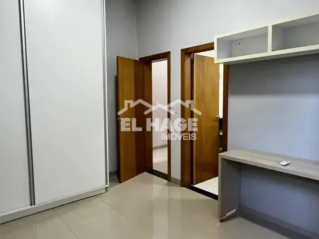 Casa com 450m² 3 quartos e 4 banheiros, à venda, no bairro Condomínio Florais Cuiabá Residencial em Cuiabá
