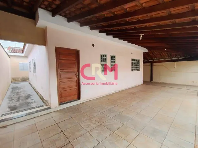 Casa com 300m² 4 quartos e 2 banheiros, à venda, no bairro Conjunto Residencial Ipiranga em Taquaritinga