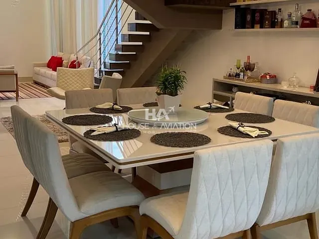 Casa com 395m² 4 quartos e 6 banheiros, à venda, no bairro Jardins Valência em Goiânia