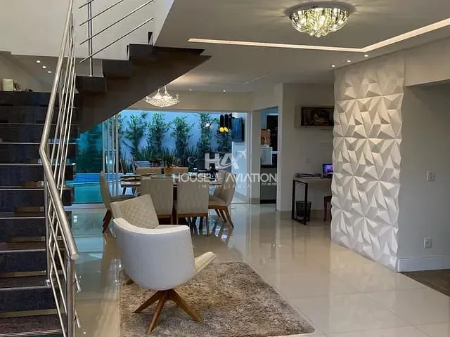 Casa com 395m² 4 quartos e 6 banheiros, à venda, no bairro Jardins Valência em Goiânia