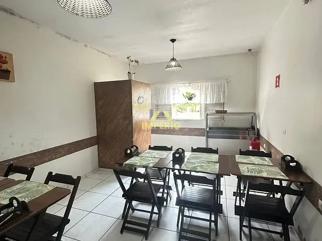 Casa com 210m² 3 quartos e 3 banheiros, à venda, no bairro Centro em Salto