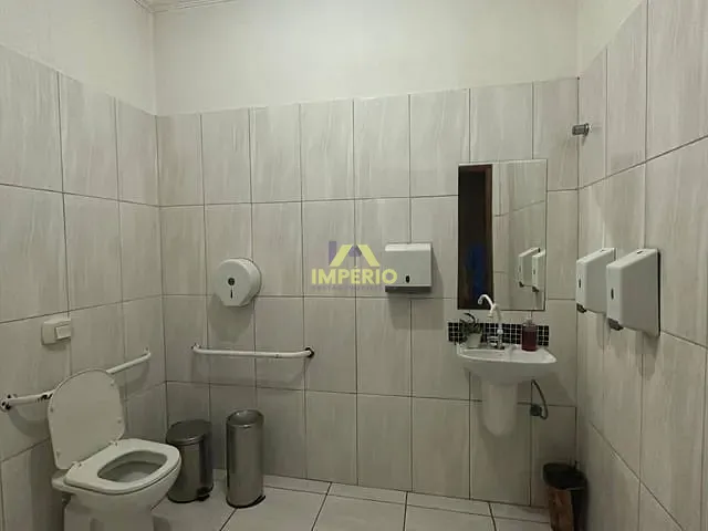 Casa com 210m² 3 quartos e 3 banheiros, à venda, no bairro Centro em Salto