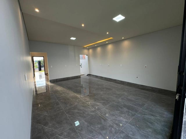 Casa com 250m² 3 quartos e 2 banheiros, à venda, no bairro Loteamento Quatro Estações Boulevard em Sinop