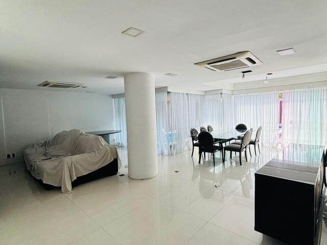Casa 6 quartos e 7 banheiros, à venda, no bairro Barra da Tijuca em Avenida di Cavalcanti