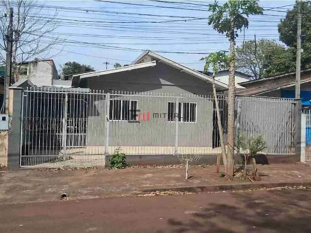 Casa com 250m² 3 quartos e 2 banheiros, à venda, no bairro Progresso em Londrina