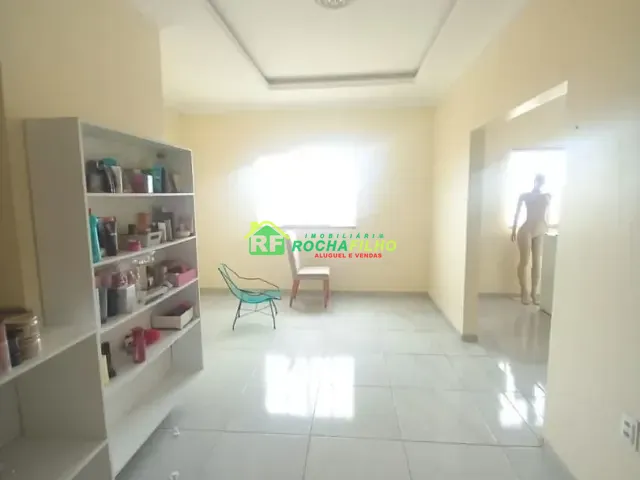 Casa com 160m² 3 quartos e 2 banheiros, para alugar, no bairro São Sebastião em Teresina