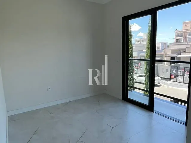 Casa 3 quartos e 3 banheiros, à venda, no bairro Areias em Tijucas