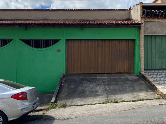Casa 2 quartos e 1 banheiro, à venda, no bairro Tropical em Contagem