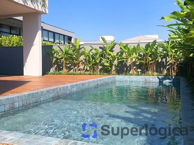 Casa com 386m² 4 quartos e 6 banheiros, à venda, no bairro Santa Regina em Camboriú