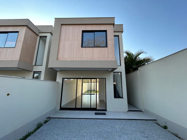 Casa com 180m² 3 quartos e 4 banheiros, à venda, no bairro Piratininga em Niterói