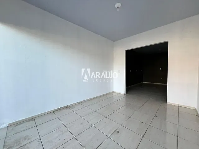Casa com 90m² 2 quartos e 1 banheiro, para alugar, no bairro Pocinho em Ilhota