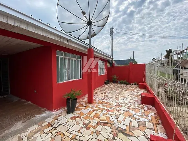 Casa com 330m² 3 quartos e 2 banheiros, à venda, no bairro Boqueirão em Guarapuava