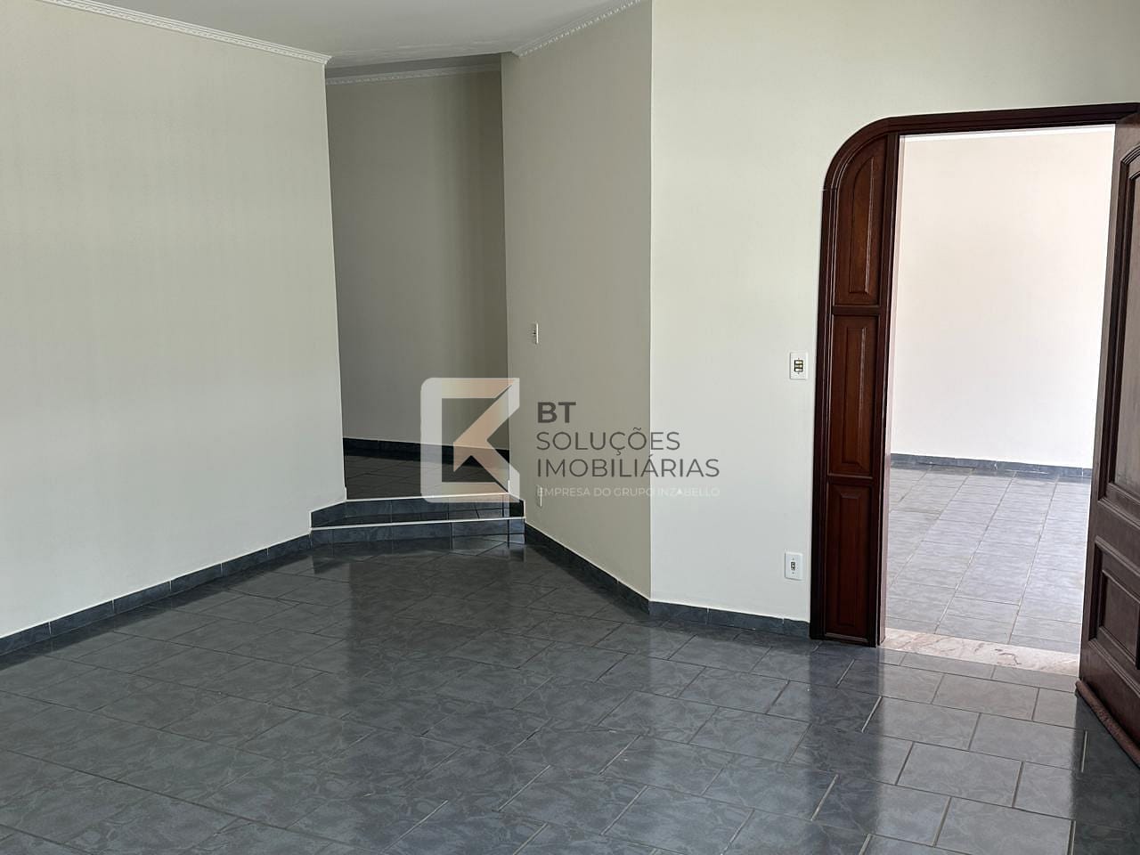 Casa, 3 quartos, 232 m² - Foto 2