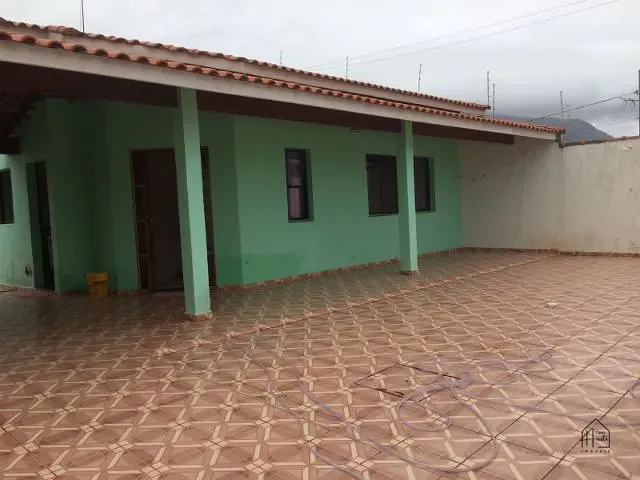 Casa com 320m² 3 quartos e 2 banheiros, à venda, no bairro Park D'Aville em Peruíbe