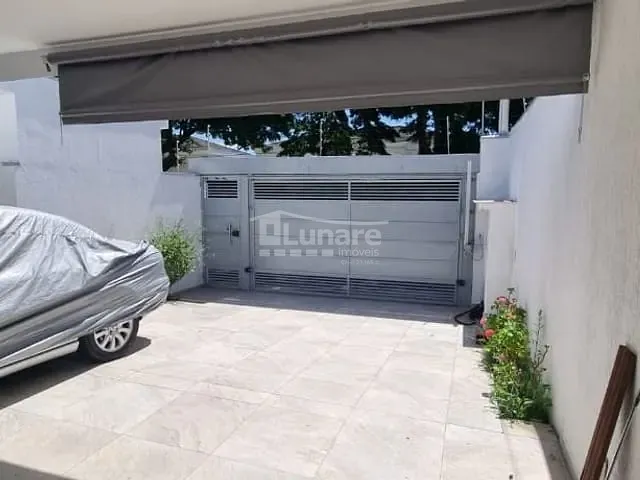 Casa com 400m² 5 quartos e 3 banheiros, à venda, no bairro Vila Nova Socorro em Mogi das Cruzes