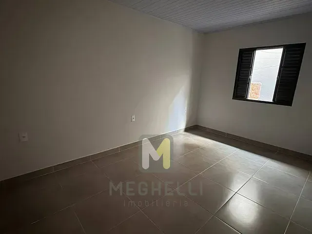 Casa com 200m² 1 quarto e 1 banheiro, para alugar, no bairro Jardim Santa Clara II em Serrana