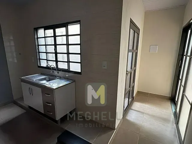 Casa com 200m² 1 quarto e 1 banheiro, para alugar, no bairro Jardim Santa Clara II em Serrana