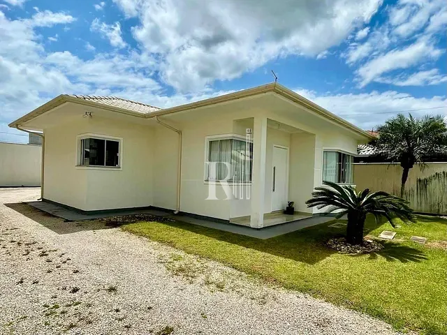Casa com 360m² 3 quartos e 1 banheiro, à venda, no bairro Areias em Tijucas
