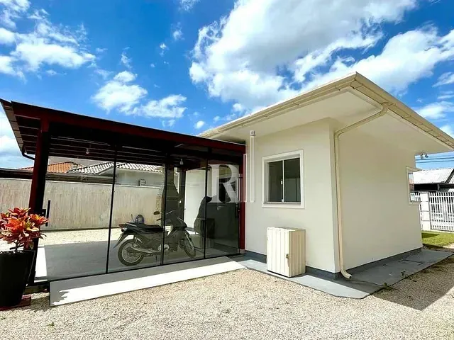 Casa com 360m² 3 quartos e 1 banheiro, à venda, no bairro Areias em Tijucas