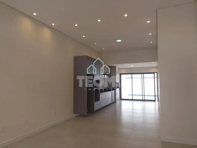 Casa com 250m² 3 quartos e 2 banheiros, à venda, no bairro Residencial Santa Izabel em Taubaté