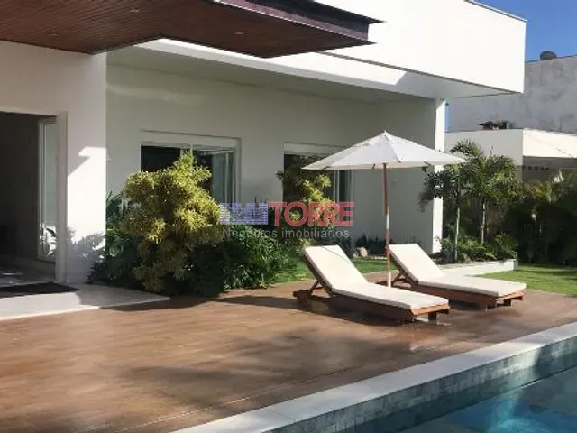 Casa com 500m² 3 quartos e 1 banheiro, à venda, no bairro Jardim Atlântico em Ilhéus