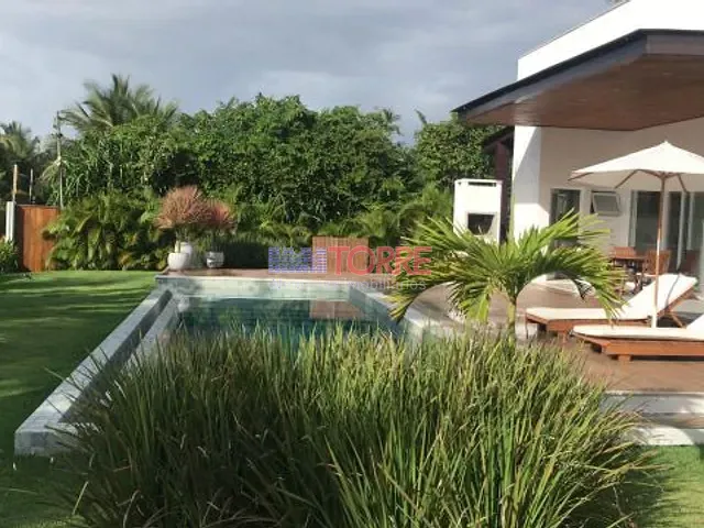Casa com 500m² 3 quartos e 1 banheiro, à venda, no bairro Jardim Atlântico em Ilhéus