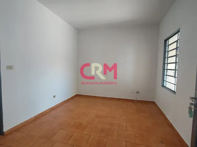 Casa com 138m² 2 quartos e 1 banheiro, para alugar, no bairro Vila Sargi em Taquaritinga