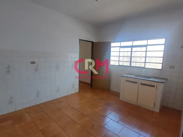 Casa com 138m² 2 quartos e 1 banheiro, para alugar, no bairro Vila Sargi em Taquaritinga