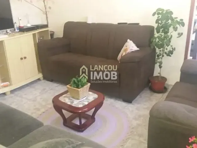 Casa 5 quartos e 2 banheiros, à venda, no bairro Parque São Luiz em Jundiaí