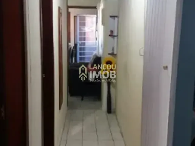Casa 5 quartos e 2 banheiros, à venda, no bairro Parque São Luiz em Jundiaí