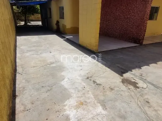 Casa 3 quartos e 1 banheiro, para alugar, no bairro Jardim Ana Lúcia em Goiânia
