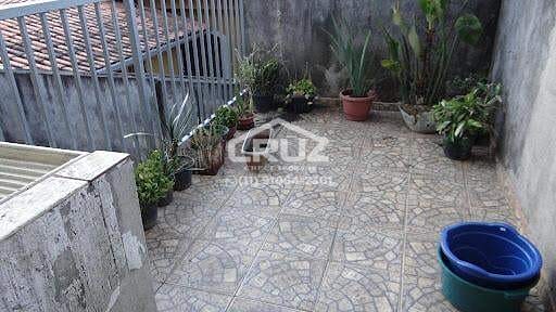 Casa à venda com 4 quartos, 170m² - Foto 4