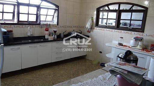 Casa à venda com 4 quartos, 170m² - Foto 9