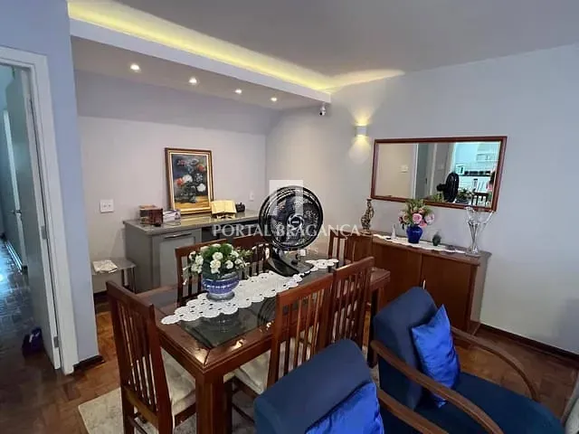 Casa 3 quartos e 2 banheiros, à venda, no bairro Centro em Bragança Paulista