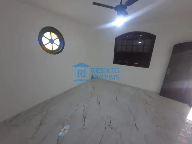 Casa 2 quartos e 1 banheiro, para alugar, no bairro Centro em Maricá