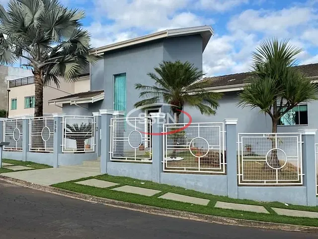 Casa com 450m² 3 quartos e 5 banheiros, à venda, no bairro Jardim Maria Helena em Nova Odessa